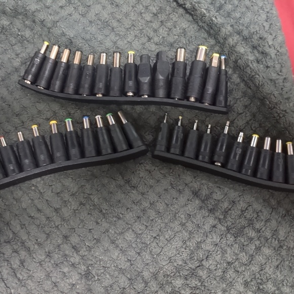 Black Universal Adapter Tips Set 34 Included - Picture 7 of 7